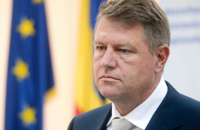 Президент Румынии призывает не торопиться с объединением.