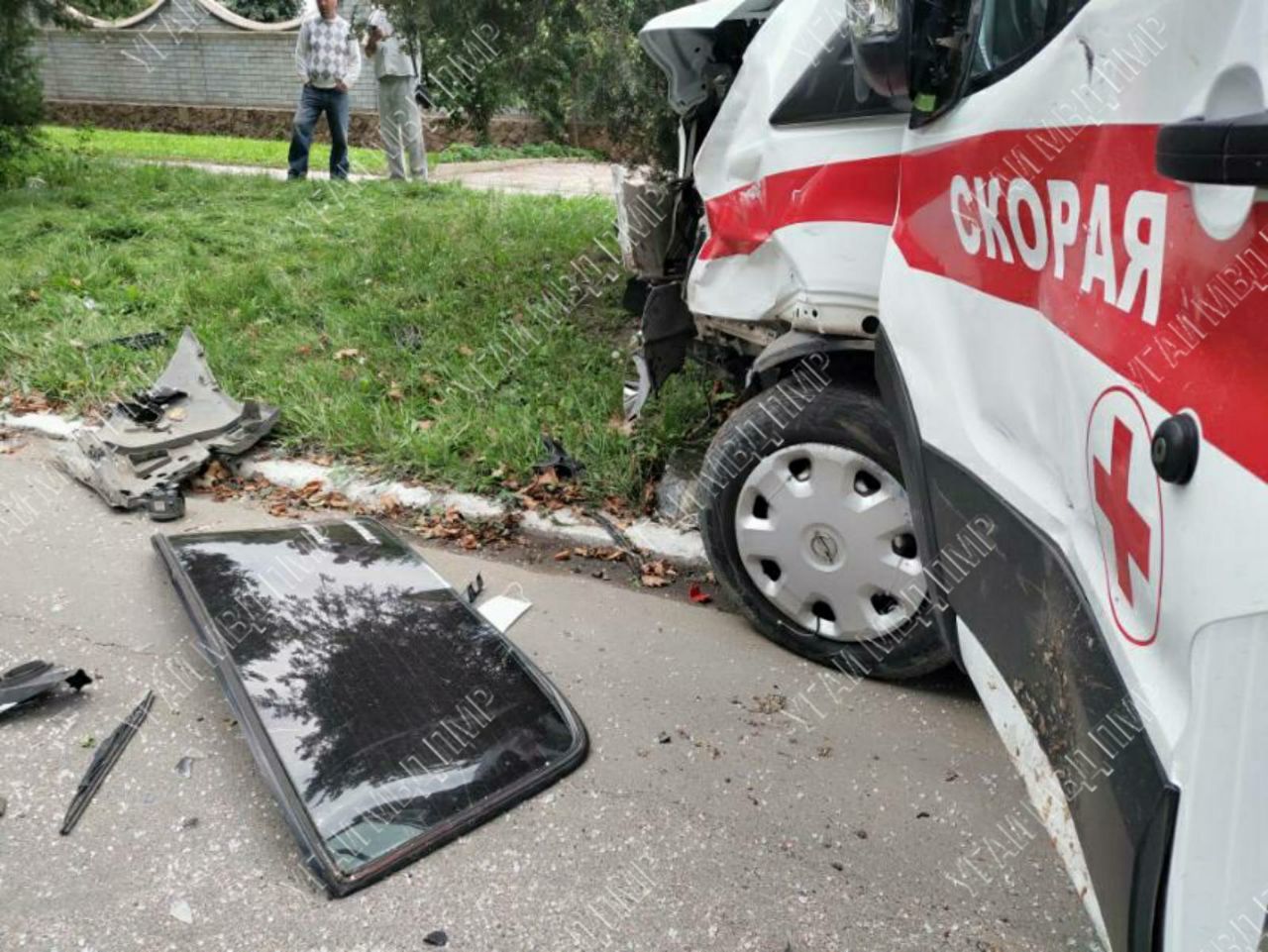 Три человека пострадали в ДТП с участием  машины скорой помощи в Рыбнице.