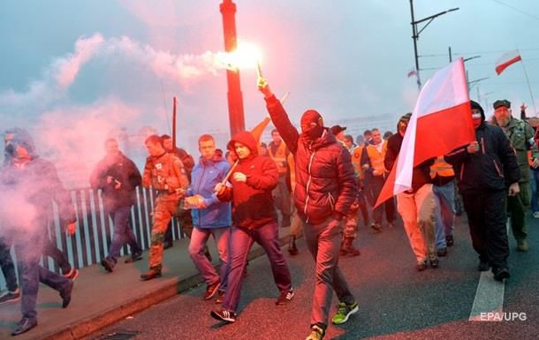 В Польше националисты сорвали украинский концерт.