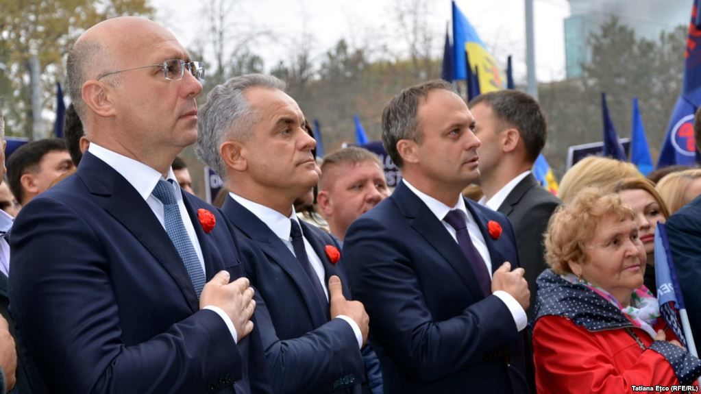 Демократы пожертвуют свои парламентские зарплаты.