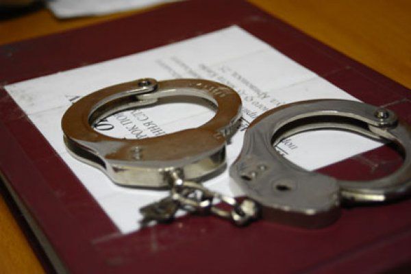 В Тирасполе задержали вора, срывавшего золотые украшения с прохожих.