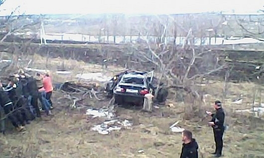 Accidentul s-a produs sambata, pe traseul Dusmani-Glodeni. Tinerii se intorceau din localitatea Dusmani.
