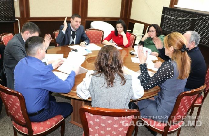 Выборы в Народное собрание Гагаузии (НСГ) должны состояться не позже 11 января 2017 года.