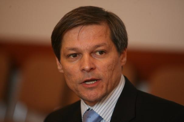 Comisarul European pentru Agricultură, Dacian Cioloș, vine astăzi, 10 octombrie, într-o vizită de trei zile în Republica Moldova.