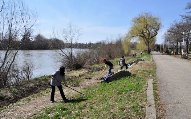 Săptămâna de dinaintea Paștelui va fi săptămâna curățeniei în toată țară. Foto: adevarul.ro