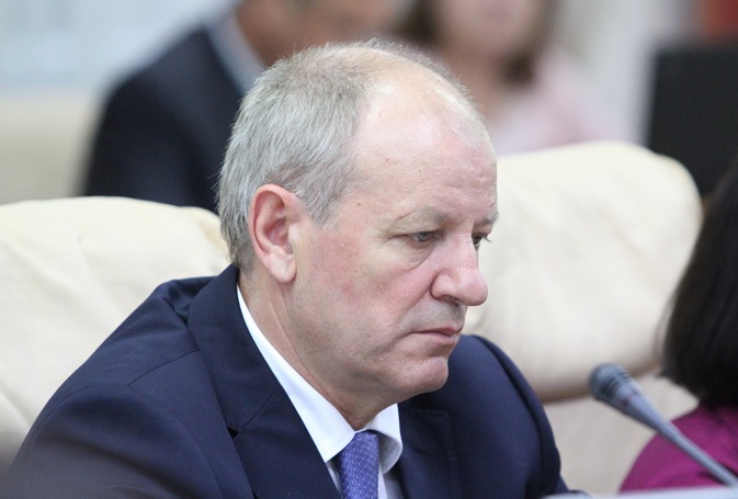 Andrei Usatâi, dezvăluie că a devenit și el o dată victimă a corupției în medicină.