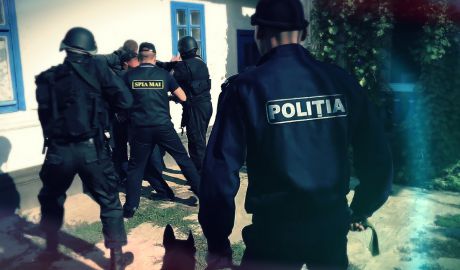 Grupare criminală constituită din 14 persoane, trimisă în judecată. Foto simbol: jurnal.md