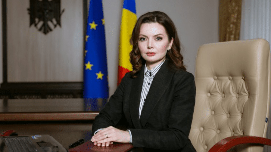 Член ВСМ: Раньше я считала ситуацию в юстиции тяжелой, но она - критическая.