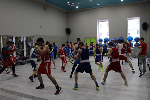 Naționala de box a Italiei efectuează un stagiu de pregătire în Moldova