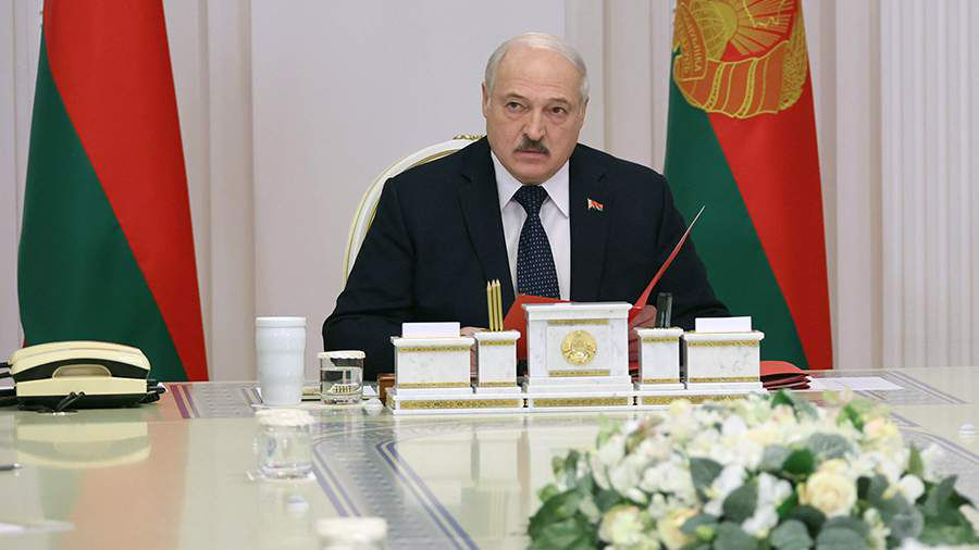 Лукашенко обвинил Украину в провокациях на границе с Белоруссией.