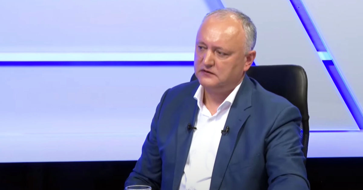 Додон: На танки и повышение зарплат министрам деньги нашли, а на пенсионеров – нет.