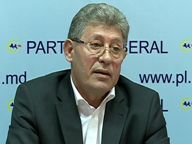 Liberalii bat din nou la usa Curtii Constitutionale. De data aceasta deputatii PL cer magistratilor sa le spuna daca Moldova poate adera la NATO.