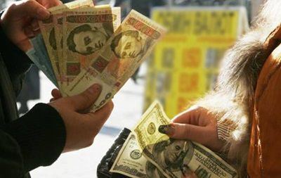 Из-за дешевой гривны Украина теряет инвестиции.
