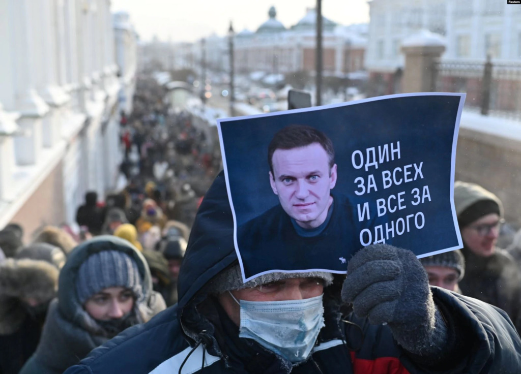 Оппозиция в России анонсировала новые протесты в следующие выходные.
