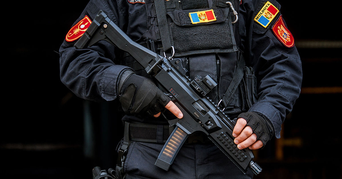 Patru persoane căutate de Poliție, depistate de carabinierii din Chișinău în 24 de ore.