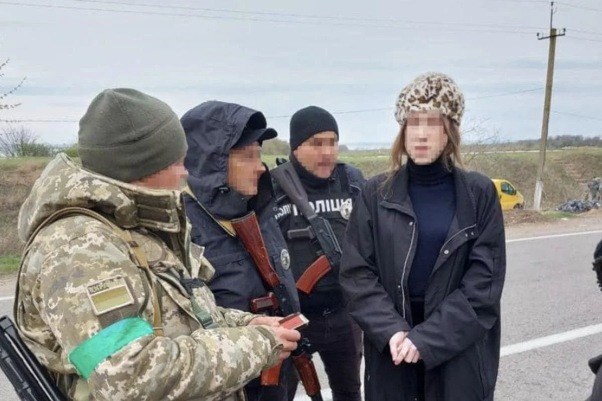Украинец пытался въехать в Молдову в женской одежде.