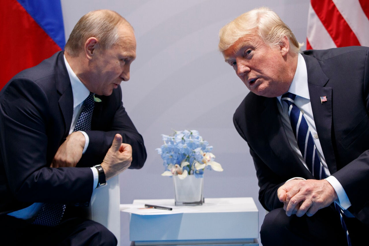 Trump: Am discutat cu Putin despre reducerea arsenalelor nucleare.