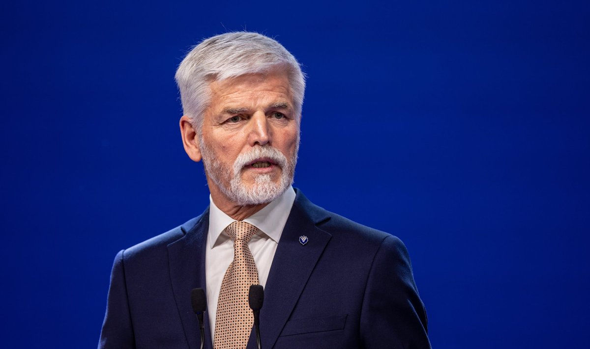 Президент Чехии: Трамп уже нанес авторитету НАТО больший ущерб, чем Путин.