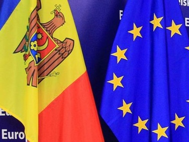 Завтра на площади Великого национального собрания начнет работу «европейский городок».  Фото: gordonua.com