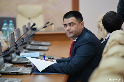 Виталий Маринуца отреагировал на обвинения президента Николая Тимофти, который недавно заявил, что у бывшего министра нет генеральского достоинства.