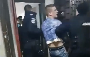 В Румынии вышедший на свободу рецидивист снова напал на полицейского.