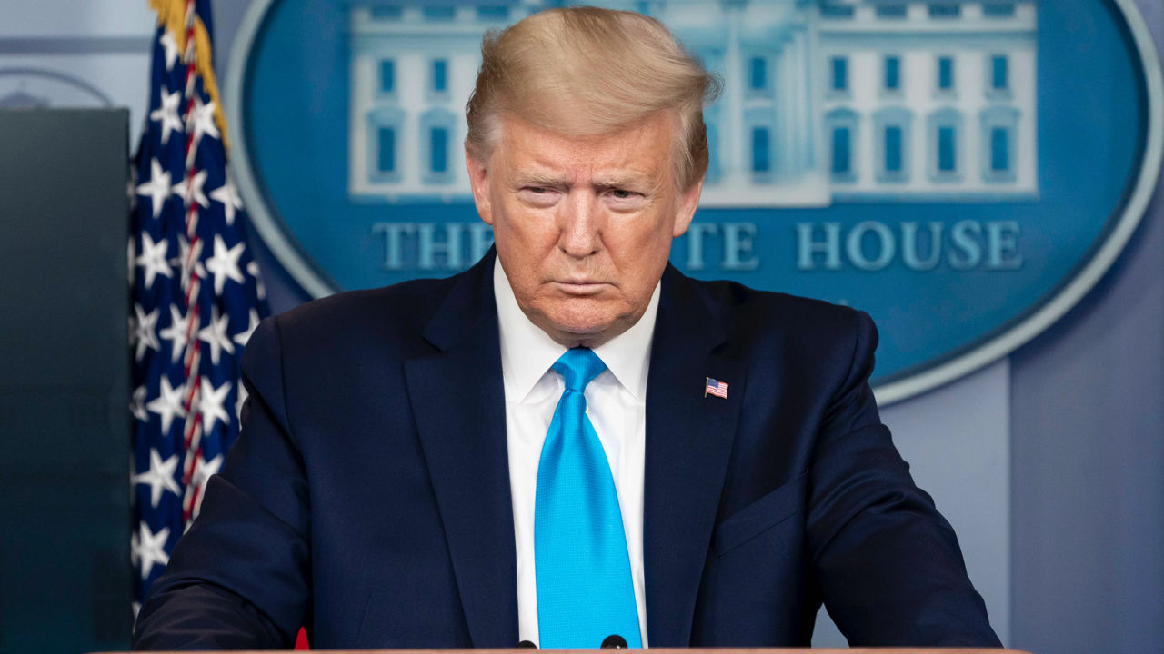 Трамп: Второй авианосец США скоро направят к берегам Ирана.