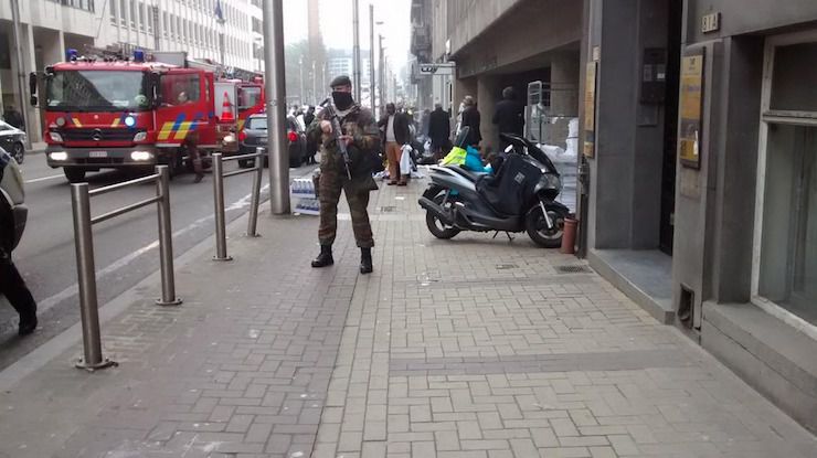 Potrivit datelor din presa străină, în urma exploziei de la aeroportul din Bruxelles sunt 11 morţi şi 25 de răniţi.