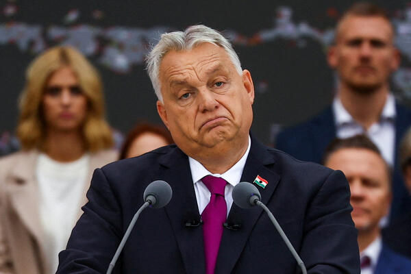 Орбан хочет исключения для нефти РФ от санкций США.