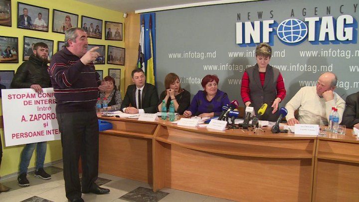 Rudele liderului PL, acuzate că au însuşit ilegal teren.