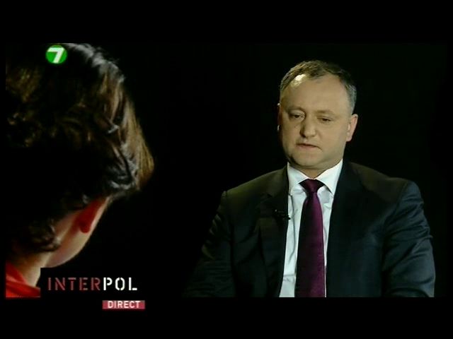 Додон считает, что "власти, скрываясь за красивыми лозунгами о европейской интеграции, отстаивают интересы олигархов".