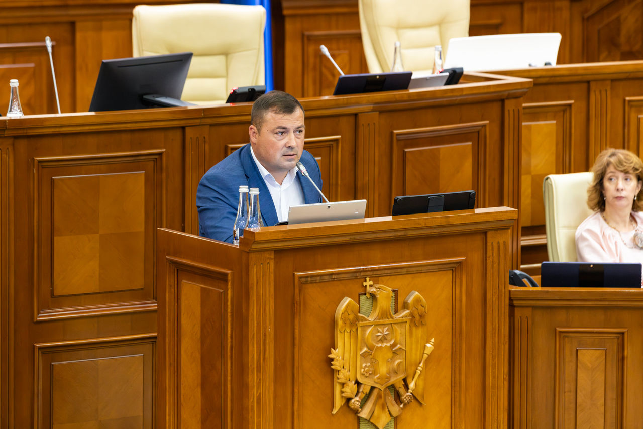 Правительство и парламент разошлись во мнениях о сроках лицензирования импорта зерновых.