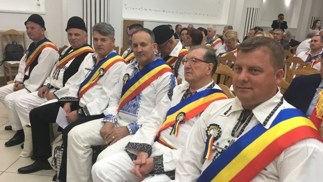 В рамках встречи примары поделились опытом предществующего взаимного сотрудничества, реализованного в рамках побратимства и обсудили будущие совместные проекты.Фото: tvrmoldova.md.