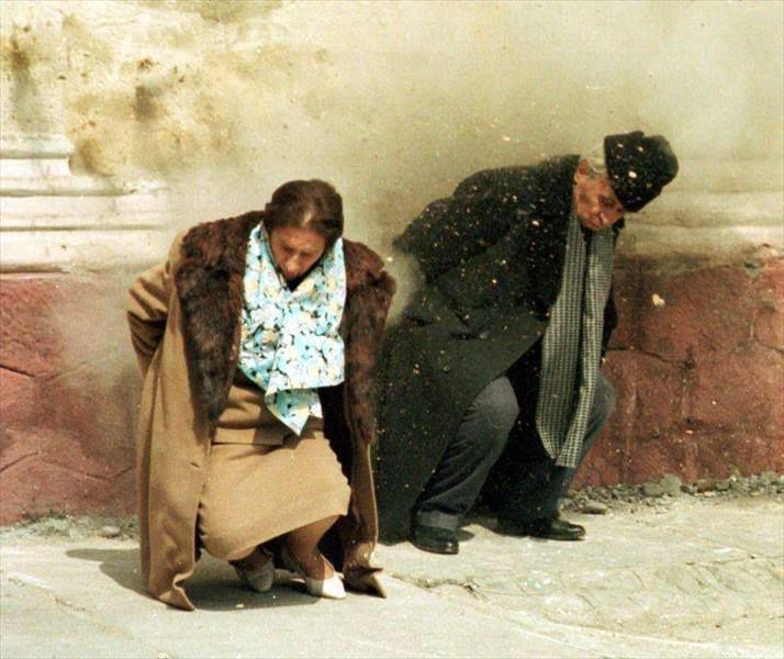 Imagini de la deshumarea lui Nicolae Ceauşescu.