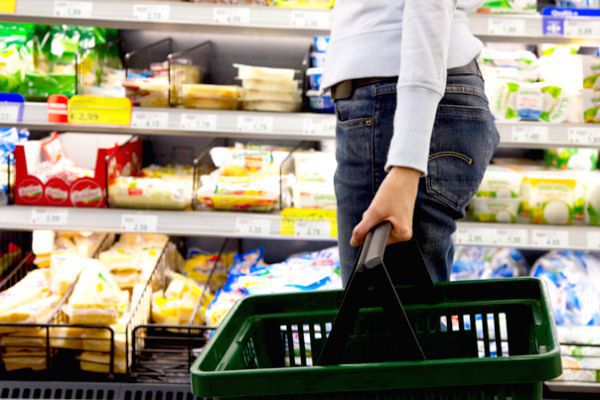 Inflaţia anuală a ajuns la 13,5%, după ce preţurile au sporit cu încă 1,1% în noiembrie. Foto: eco.md