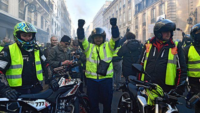 Протесты "желтых жилетов" во Франции.