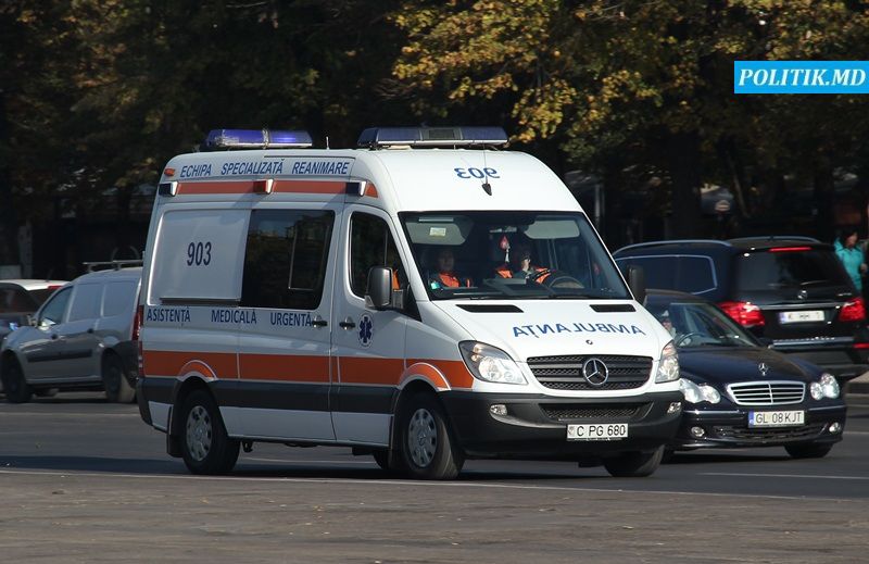 Victima a decedat în urma politraumatismului provocat în urma impactului cu suprafaţa betonată. Foto: politik.md