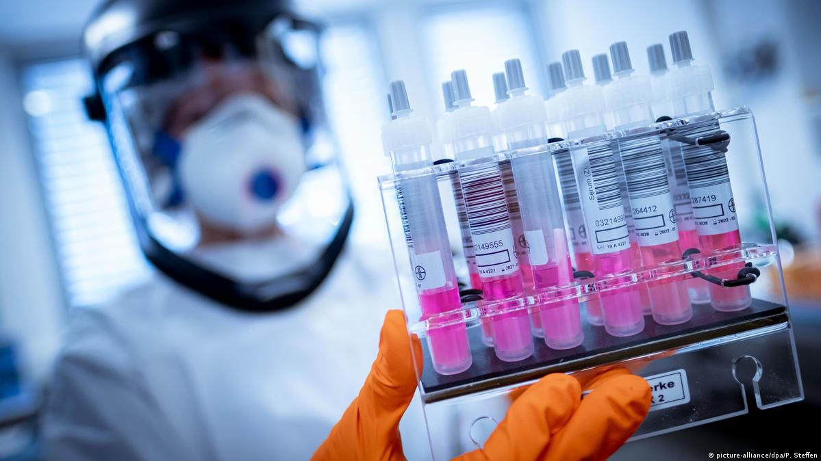 Ученые журнала Lancet назвали возможным лабораторное происхождение коронавируса.