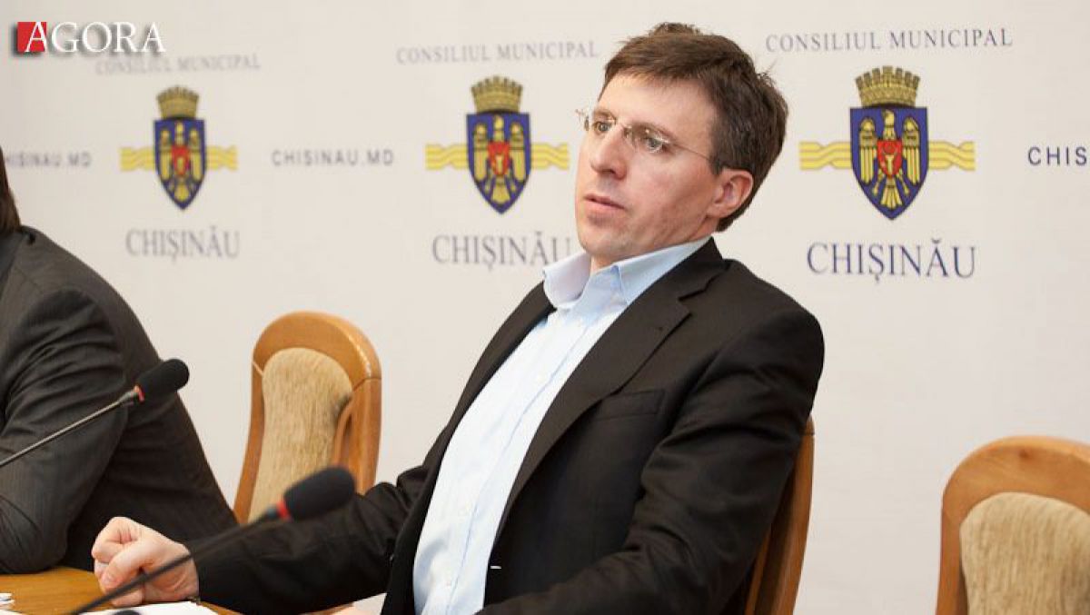 Киртоакэ ответил утвердительно на вопрос: "Удобен ли город Кишинев для матерей с колясками и для пешеходов?".