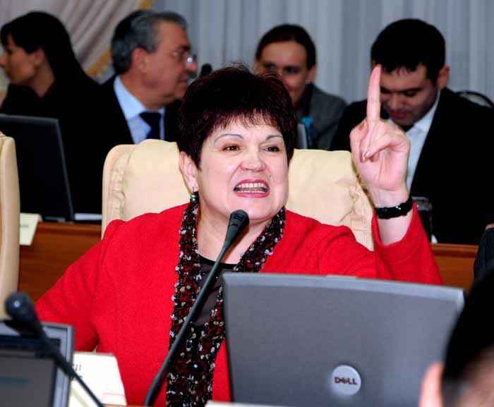 Министр Валентина Булига заявила, что общество не осознает, что пенсия это обеспеченный риск и ответственность каждого из нас, и это не подарок от государства.