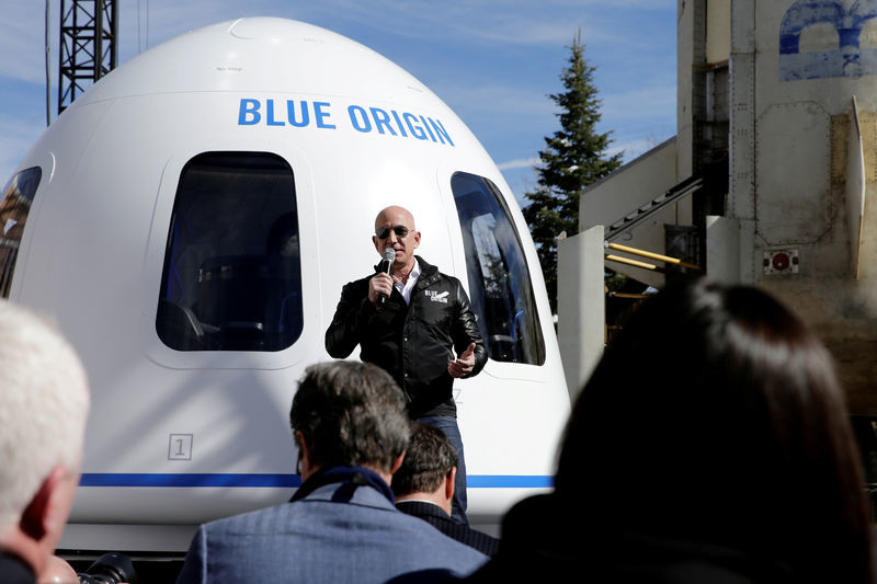 Джефф Безос похвастался продажами билетов на корабль New Shepard.