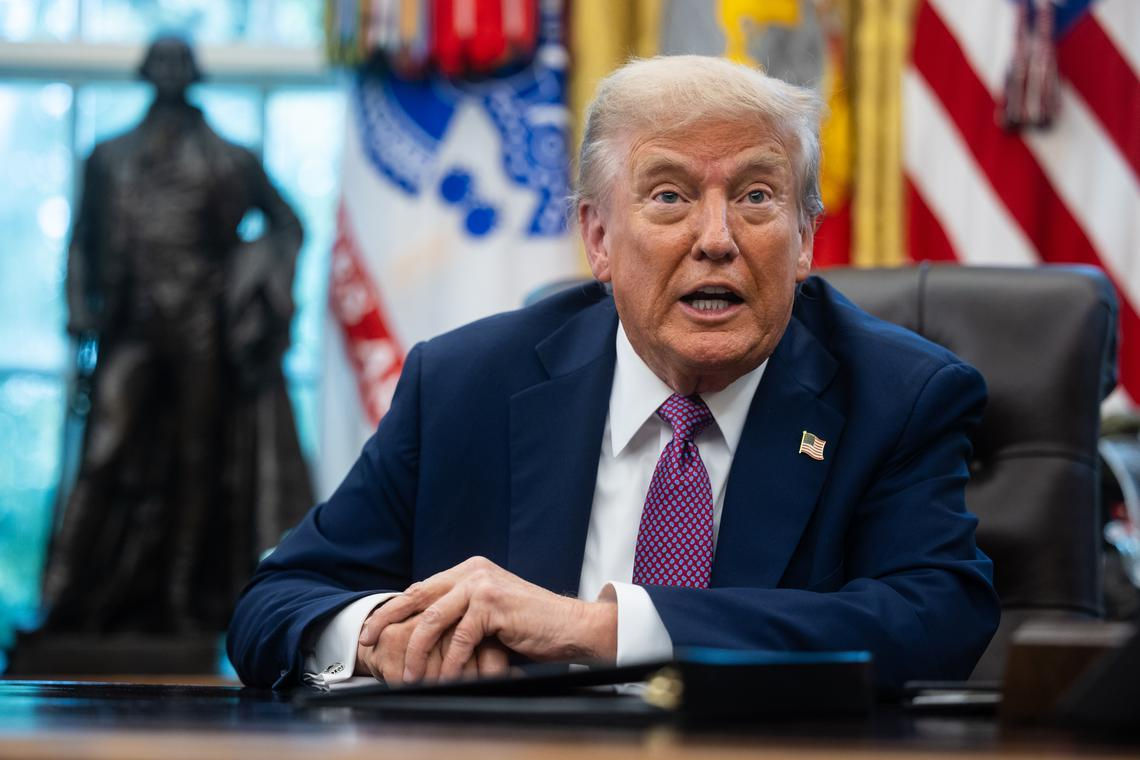 Трамп предложил ЕС ввести пошлины до 100% против Индии и Китая за покупку нефти из РФ.