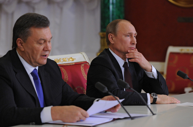 Владимир Путин и Виктор Янукович встретились в Сочи в день открытия Игр. Подробности встречи неизвестны.