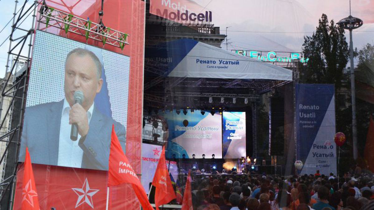 Dodon a declarat în cadrul unei conferințe de presă că organizațional, cele două partide sunt gata să blocheze tot centrul capitalei cu corturi.