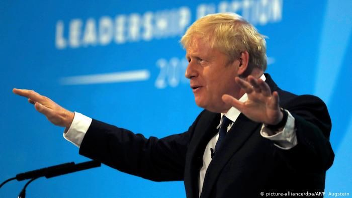 Джонсон заявил, что при необходимости инициирует жесткий Brexit 31 октября.