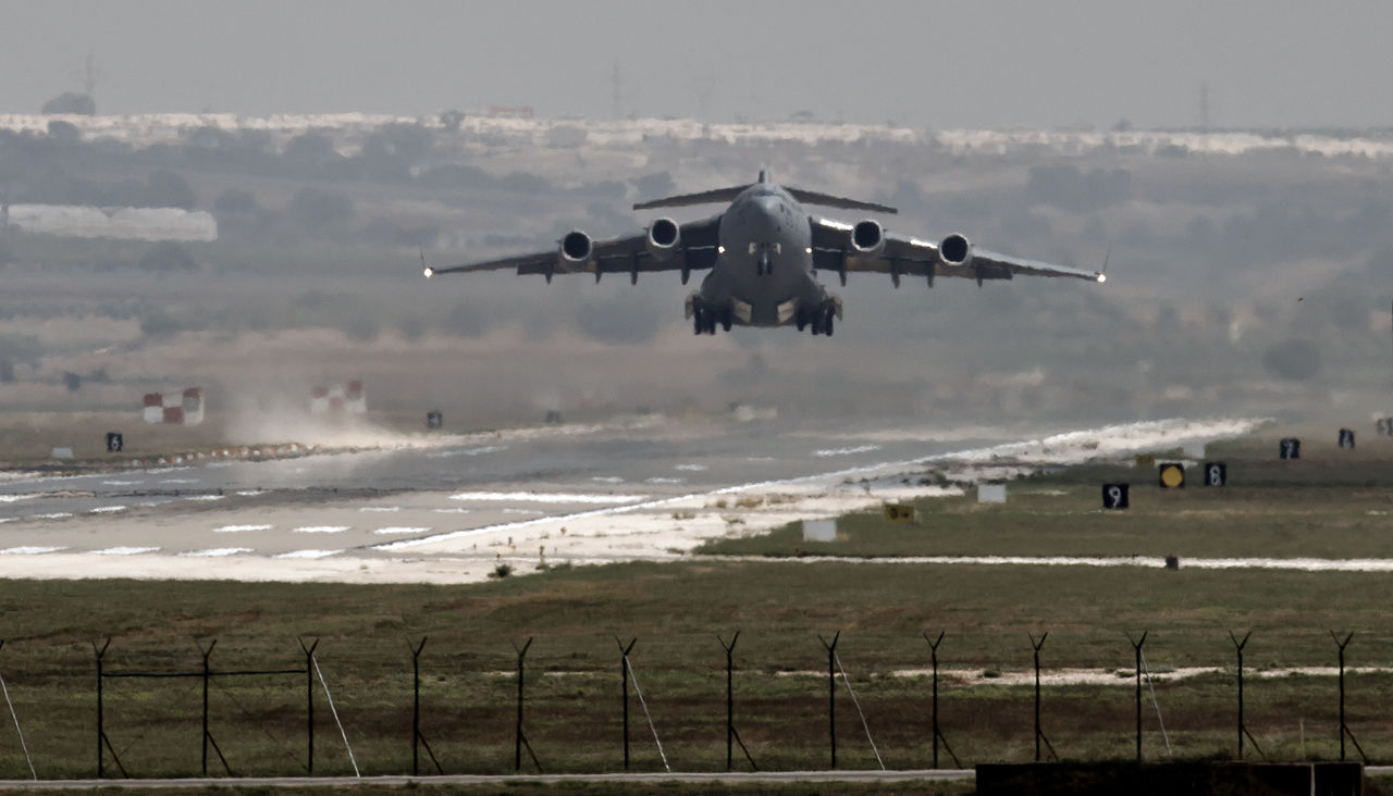 Un cetățean rus din ISIS voia să doboare un avion american în Turcia