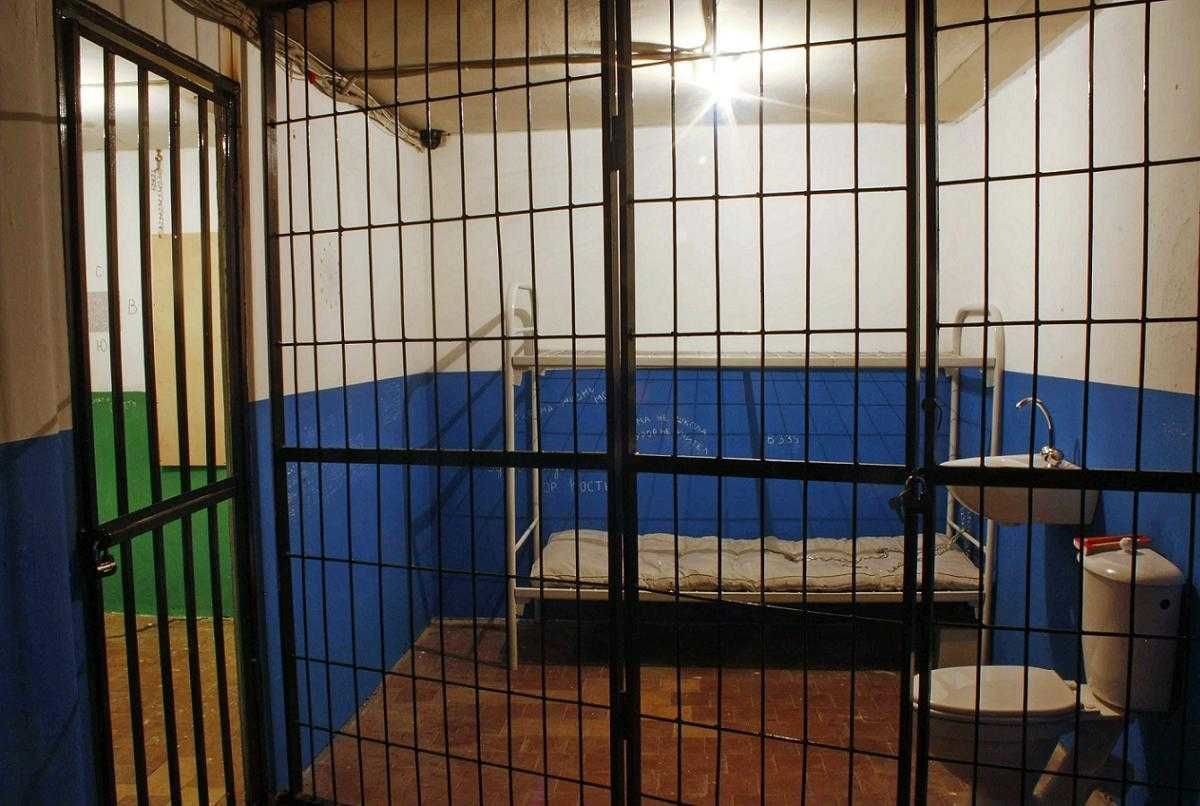 Житель Сынжерейского района проведет десять лет за решеткой за совершение мошенничества в особо крупных размерах. Фото: mir-kvestov.ru.
