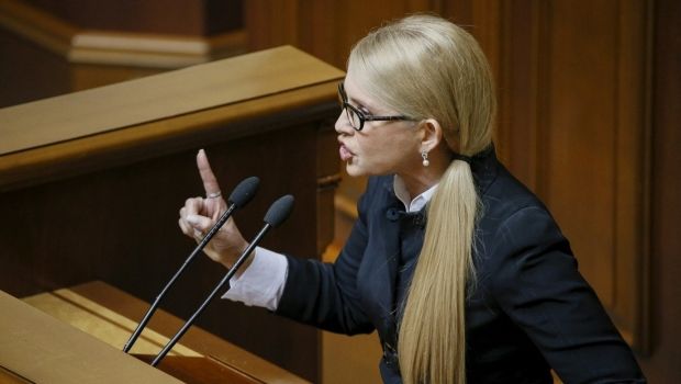 Тимошенко решила подать в суд на Порошенко и Гройсмана.
