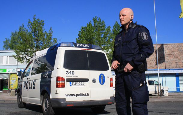 Три волейболиста были задержаны в субботу, 2 июля, и еще пять 3 июля.