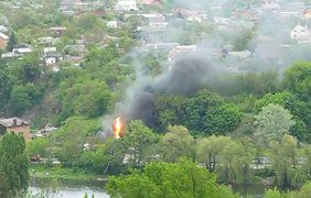 Причиной взрывов стали "технические неисправности" при перекачке сжиженного газа из автоцистерны в подземные емкости.