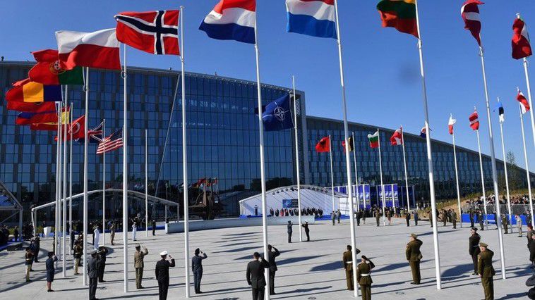 Atac cibernetic al Rusiei: NATO pregătiră pentru a activa Articolul 5